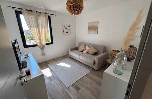 Mas-Blanc-des-Alpilles House | 🏡 Provencal getaway: pool & comfort in the Alpilles regional park 🌞