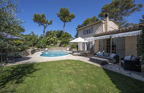 Saint-Jacques Villa | Provencal Charm and Tranquility yet close to everything