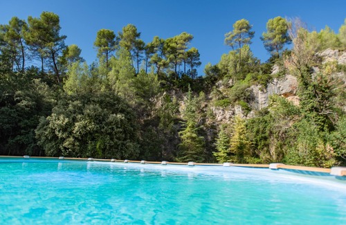 Barjols House | Provencal gîte with pool in unique location