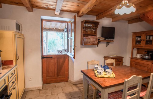 Barjols House | Provencal gîte with shared pool