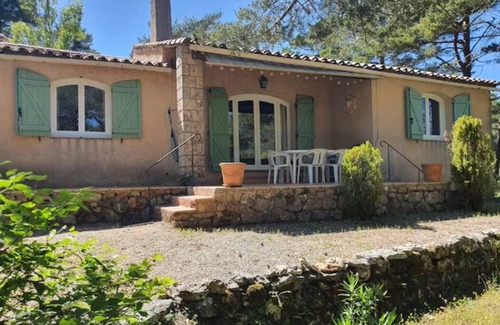 Tourtour House | Provencal house in a pine forest