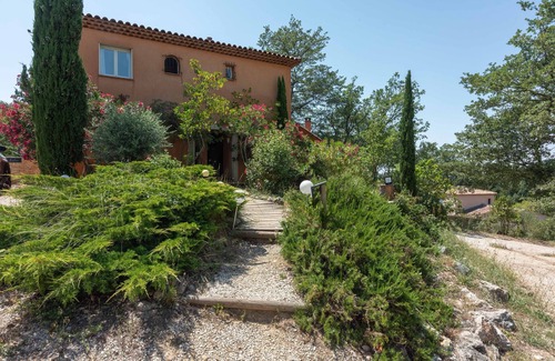 Mimet House | Provencal manor house & large pool,15 min from Aix-en-Provence, 20 min from sea