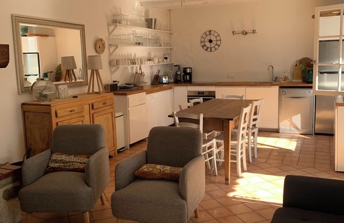 Condorcet House | Provençal Mazet in the heart of the vineyards & hills- Exceptional view- Nyons-10P