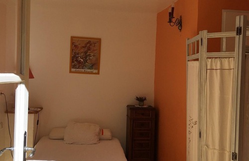 Sahune Other | Provencal sheepfold in a quiet, green setting, swimming pool mid-June mid-September