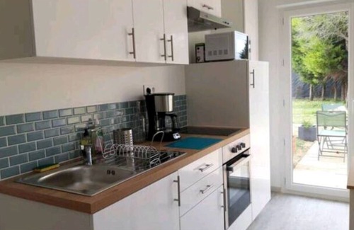 Blauzac Villa | Provencal villa and separate apartment, air-conditioned garden & pool.