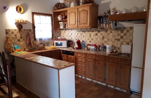 Riez House | Provençal villa with garden and parking for 4 near Riez center