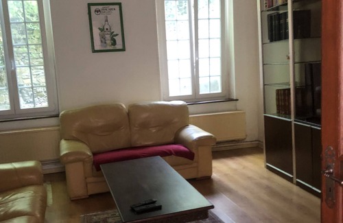 Jouy-aux-Arches Apartment | Prox. Metz - Apartment 110m2 ds House Xviii - All Amenities, Access A31