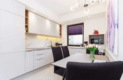 Stare Podgorze Apartment | Przedwiośnie 2B | Remote Work Apartment | Parking
