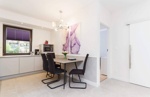 Stare Podgorze Apartment | Przedwiośnie 2B | Remote Work Apartment | Parking
