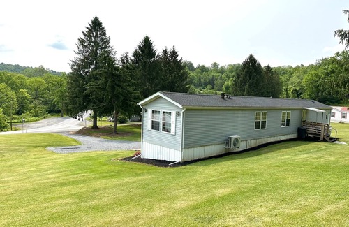 Bellefonte House | PSU & Fisherman's Paradise Retreat