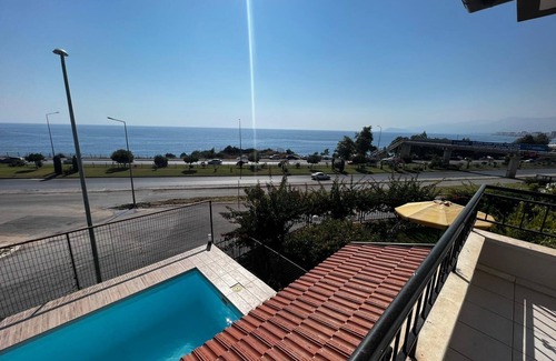 Kargicak Villa | PTİVATE POOL BY SEA SİDE VİLLA3+1