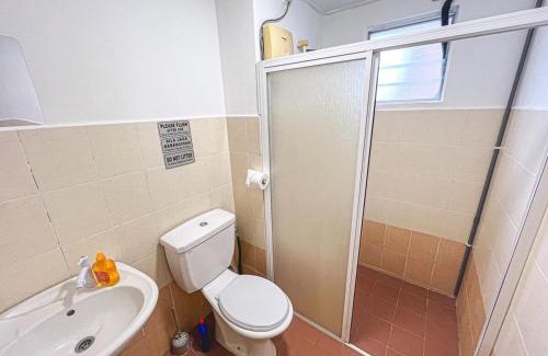Puchong Apartment | Puchong, 1-12pax, Projector, Free WiFi, 3BR