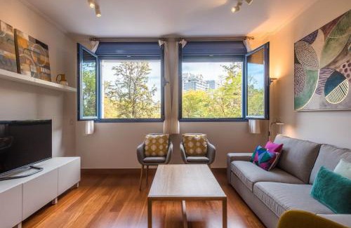 San Bernardo Apartment | Puerta del Príncipe - Free Parking