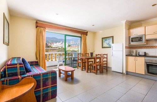 Puerto de la Cruz Apartment | Puerto de La Cruz Family Apartment, Heated Pool, Mountain Views, Fast Wi-Fi