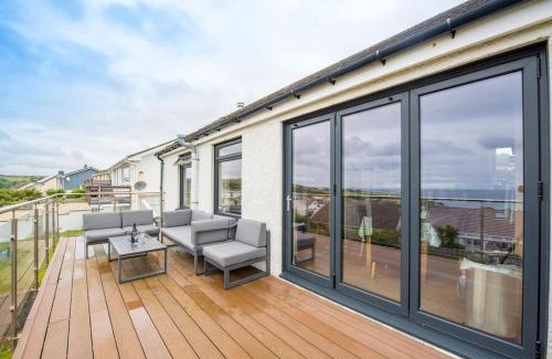 Broad Haven House | PuffinPatch - Beachside Cottage