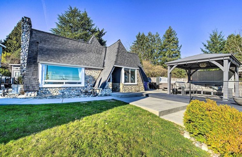 West Hills Cabin | Puget Sound Cabin with Hot Tub and Water Views!