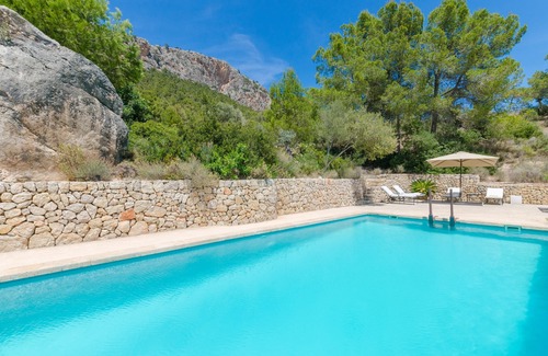 Andraitx Villa | PUIG DE GARRAFA - Villa with sea views in Andratx. Free WiFi