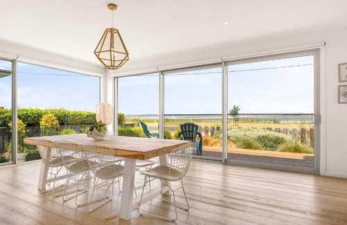 Rhyll House | Pukeko Beach House