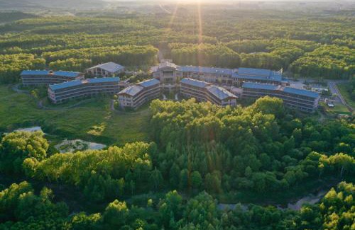 Changbai Mountain West Slope Hotel | Pullman Changbaishan Resort