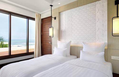 Ngu Hanh Son Resort | Pullman Danang Beach Resort