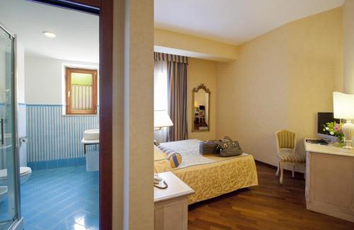 Marina del Cantone Hotel | Punta Campanella Resort & Spa