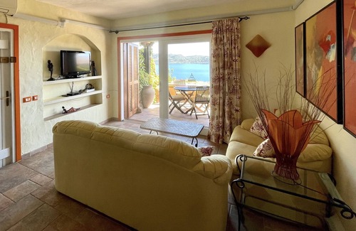 Capo Coda Cavallo Apartment | Punta Est Bilocale Giardino Vista Mare