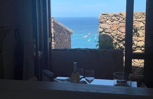 Capo Coda Cavallo Apartment | PUNTA EST Spazioso Monolocale Vista Mare