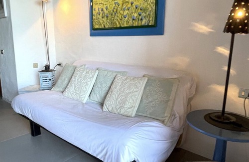 Capo Coda Cavallo Apartment | Punta Est Trilocale Soppalco con Terrazza Vista Mare