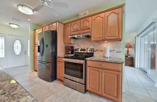 Punta Gorda House | Punta Gorda Isles Updated 2b2b Canal Pool Home - 2026 Dates Available!