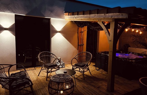 Ecaillon Apartment | Pura Vida Spa - Gîte 4 Couchages Avec spa Privatif - Équipement Bébé sur Demande