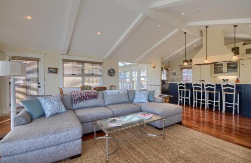 Marine Terrace House | Pura Vida