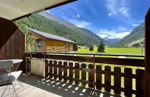 Taesch Apartment | Pure Comfort! Entire Apartment with Abundant Space near Zermatt with parking!