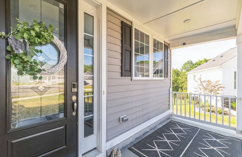 Winchester House | Pure Luxury, Grill and Fireplace