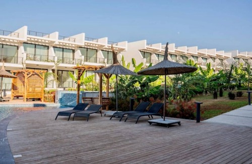 Bahceli Apartment | Pure relaxation: Apartment with pool & sea view