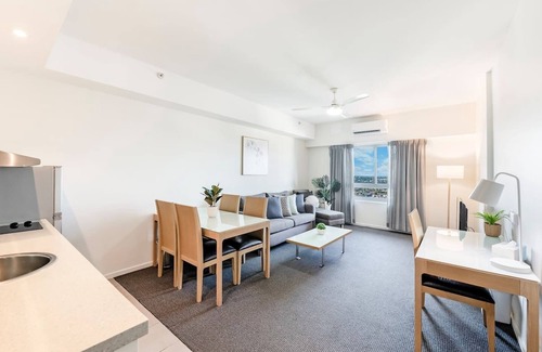 Darwin City Centre Apartment | Pure Synergy Your Base to Explore Darwins Riches
