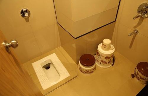 Varanasi House | Purple Cottages - lovely 2 bedroom apartment near temple and main spot.