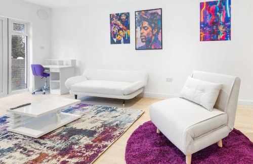 West Hendon Apartment | Purple Reignz - 3BR - close to LDN