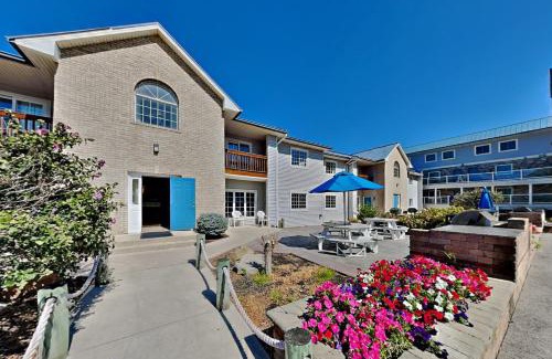Put-in-Bay House | Put-in-Bay Poolview Condo #8