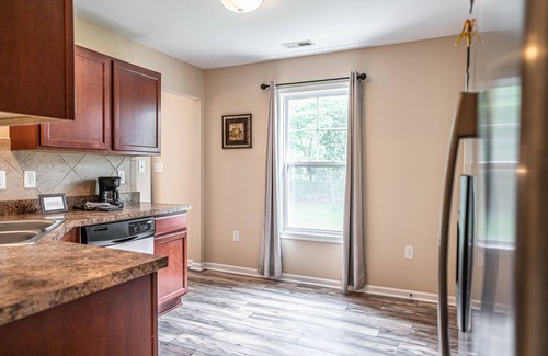 Aberdeen House | Putt in the Pines
