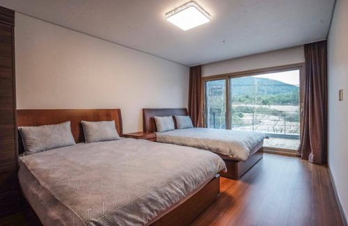 Daegwallyeong House | Pyeongchang Dunamjae 700 Pension