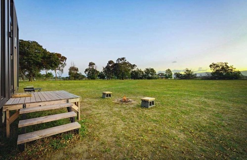Avoca House | Pyrenees Views by Tiny Away