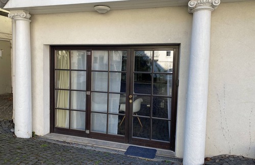 Bad Homburg v.d. Hoehe Apartment | Q-Street-Studio: Charming Apartment in a Historic Timber-Framed House