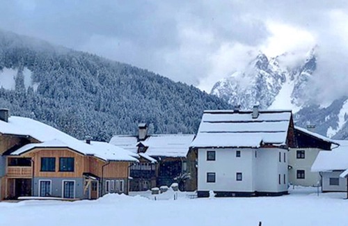 Gosau Apartment | Q8 Loeckermoos - Apartment with 2 bedrooms