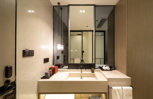 Changping Hotel | Qianzitong First Seeing Hotel