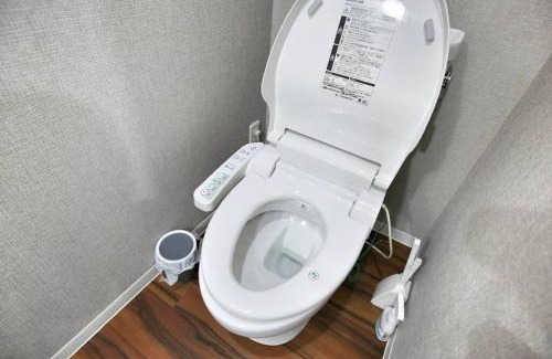 Kitakoiwa Apartment | QU102 Edogawa Japanese Style Apartment 102 has direct access to Akihabara and Shinjuku, with convenient transportation and free WiFi
