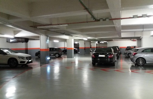 Falca Apartment | QUAD 2 with Balcony, Garage, A.C. (Cold or heat), 24/7 security