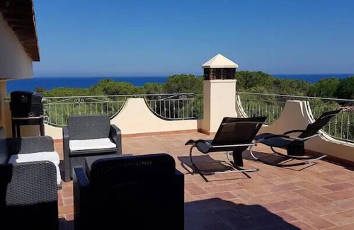 Sas Linnas Siccas Apartment | QUADRI LIBEROTTO: THREE-BEDROOM APARTMENT IN VILLA, with splendid sea view