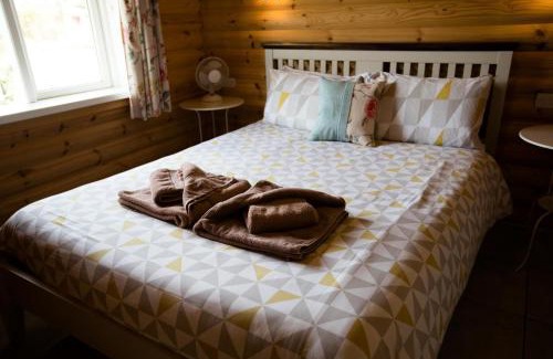 Selby House | Quail Lodge - Nordic Log Cabin