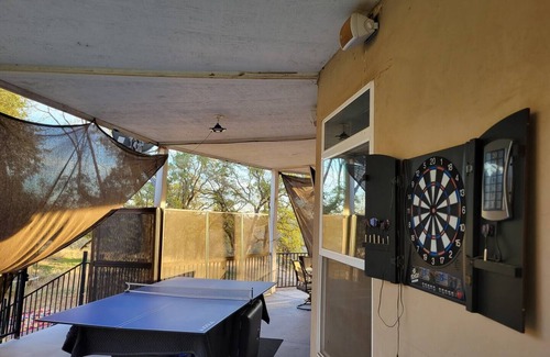 Cedar Ridge House | Quaint 1-bedroom RV in Auburn with WiFi access