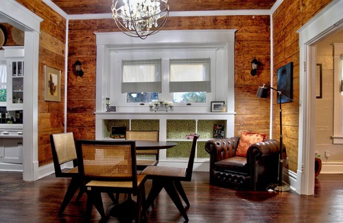 Washington Ave./ Memorial Park House | Quaint 1920's home w/unique charm.